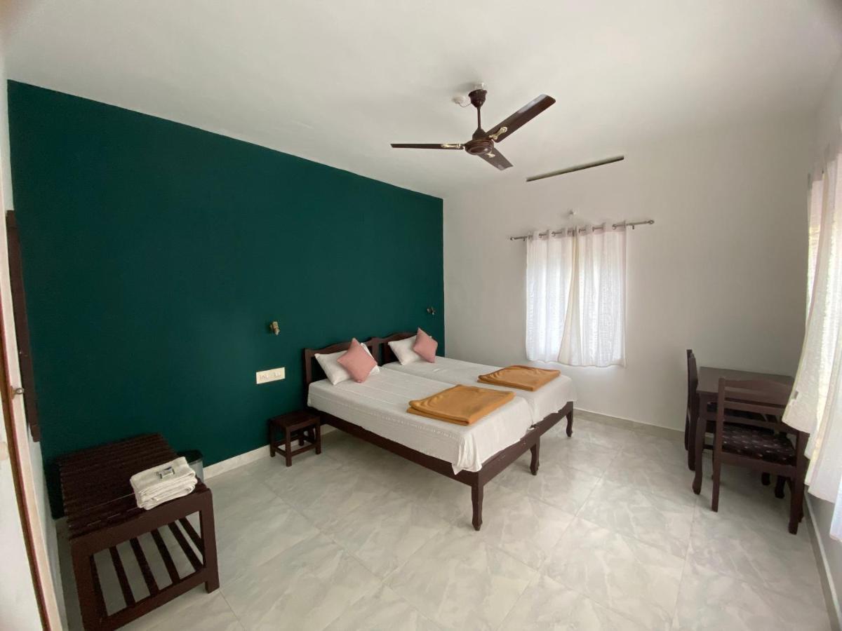 Ammus Homestay Thekkady Exterior foto