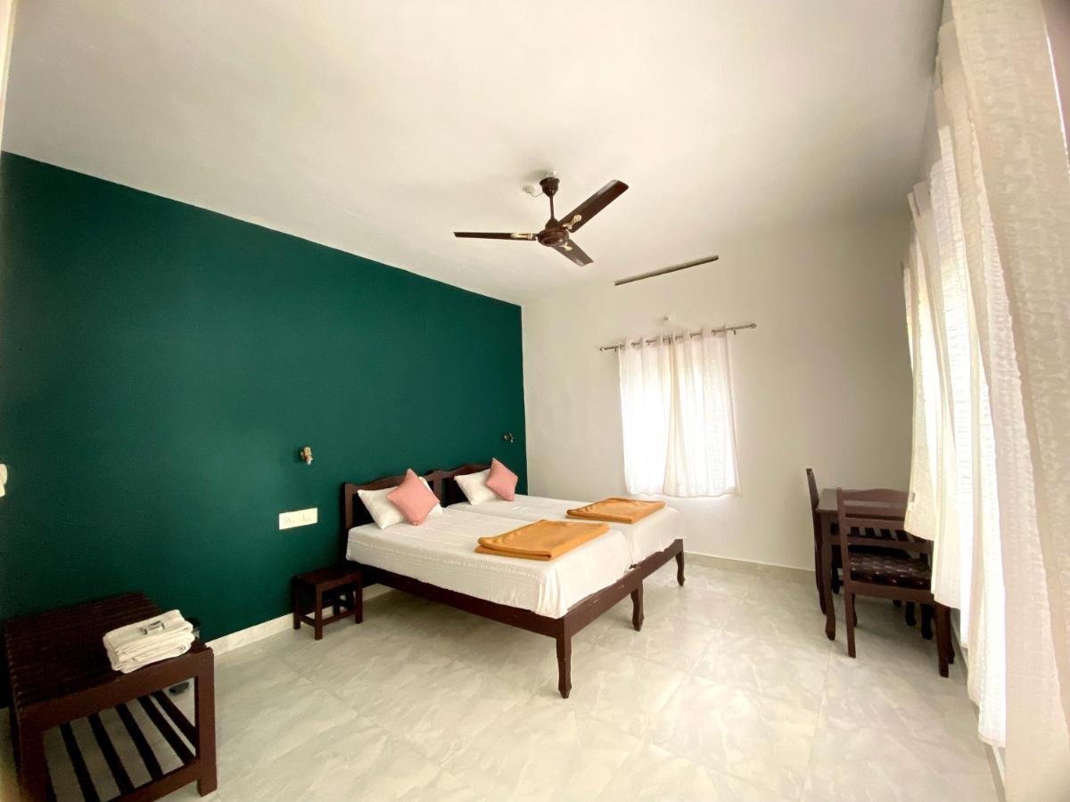 Ammus Homestay Thekkady Exterior foto